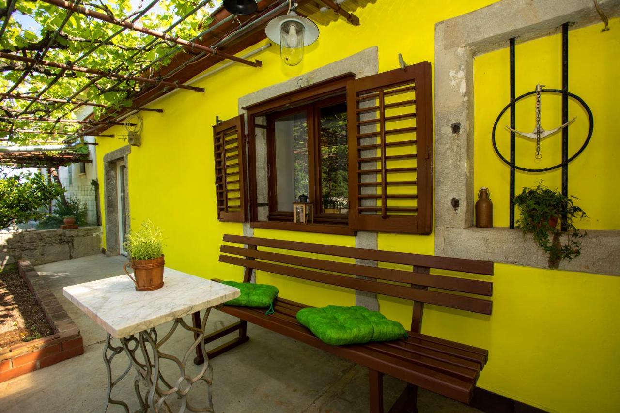 Holiday House Nono ลาบิน ภายนอก รูปภาพ